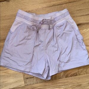 Lululemon Dance Studio high/rise shorts 3.5" lavender women's size 4